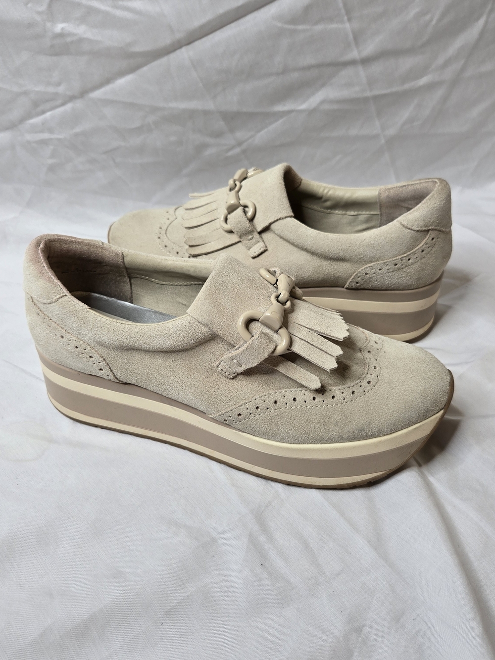 Dolce Vita Women's Size 8 Beige Suede Fringe Platform Loafers